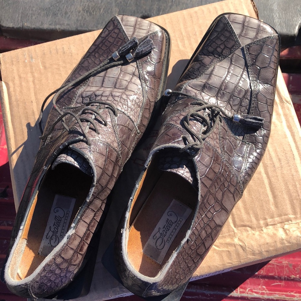 Fratelli gator skin dress shoes. Size 10